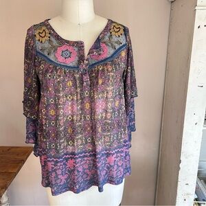 Anthropologie Short Layered Sleeve Blouse with Embroidery